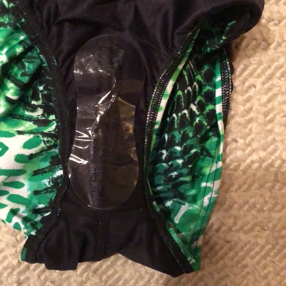 NWT SPEEDO coveted green python extra life lycra competition - Picture 9 of 16
